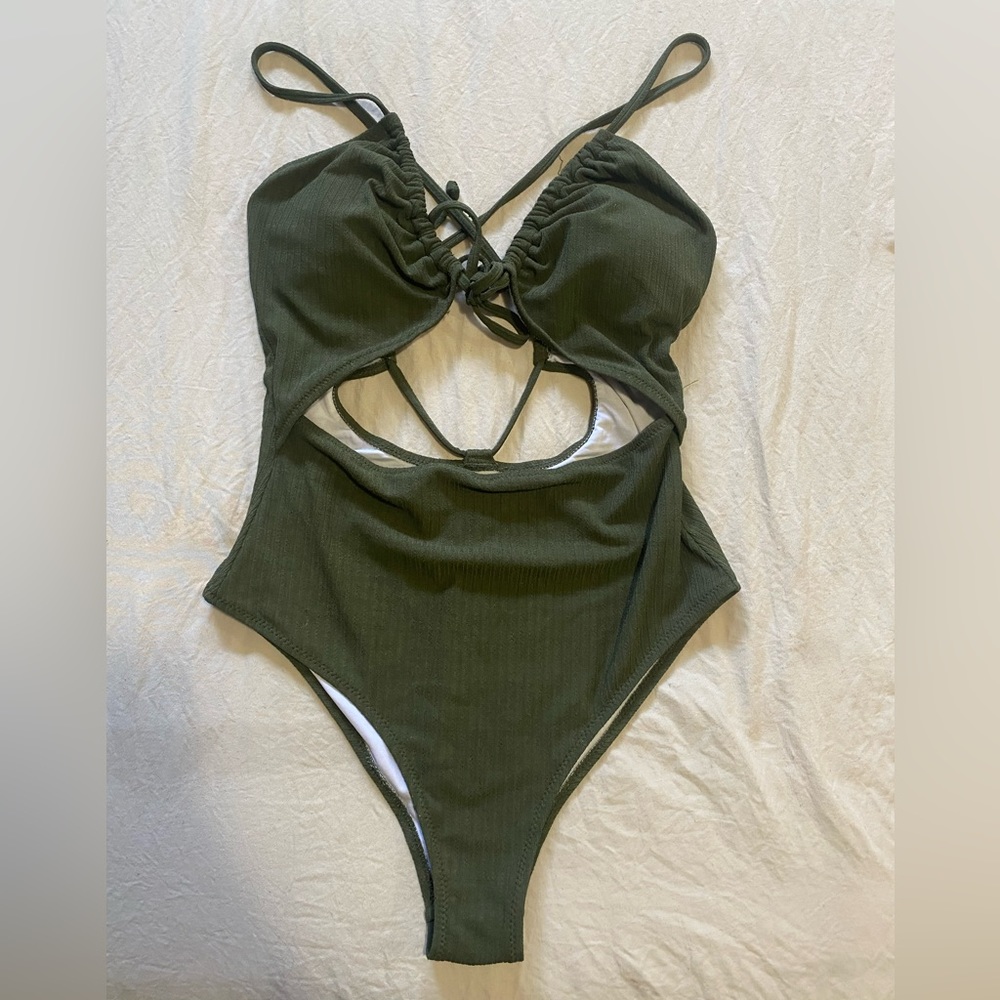 Cupshe swim suit